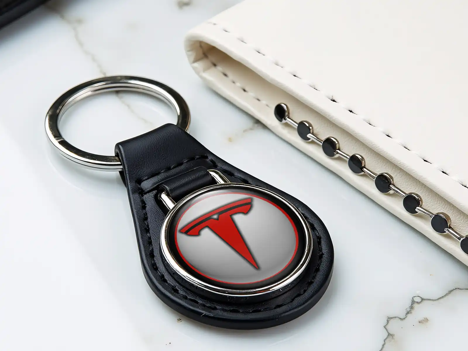 Tesla Porta Llaves Cuero Moderno Elegante Fuerza Tuneo